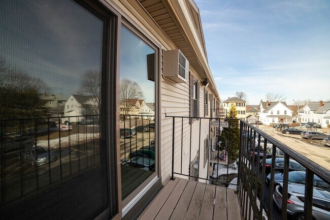 Building Photo - 80 Stanton St