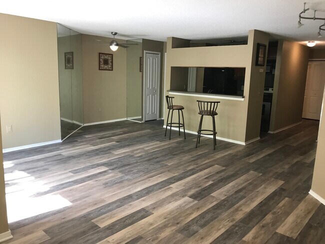 Building Photo - 26623 W Carnegie Park Dr
