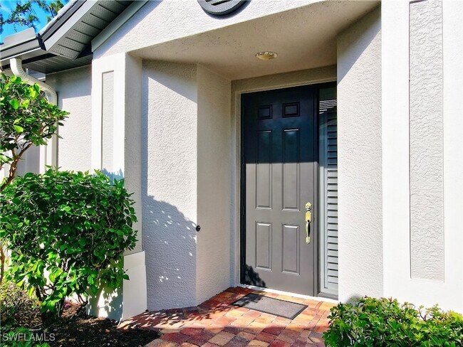 Building Photo - 1757 Tarpon Bay Dr S