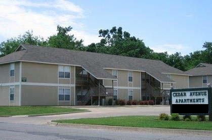 Primary Photo - Cedar Avenue Apartments