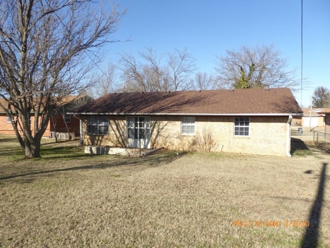 Building Photo - 111 NE Cimarron Trail