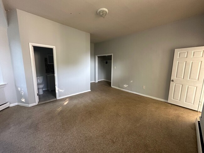 Building Photo - 1217 Arrott St