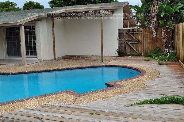 Foto del edificio - 1755 SW 37th Way