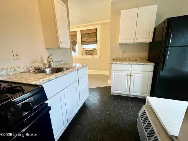 Building Photo - 1401 E Breckinridge St