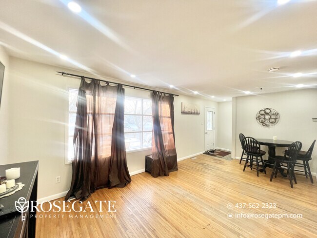 Building Photo - Charming 3-Bedroom Detached Home with 2 Parking Spaces in London