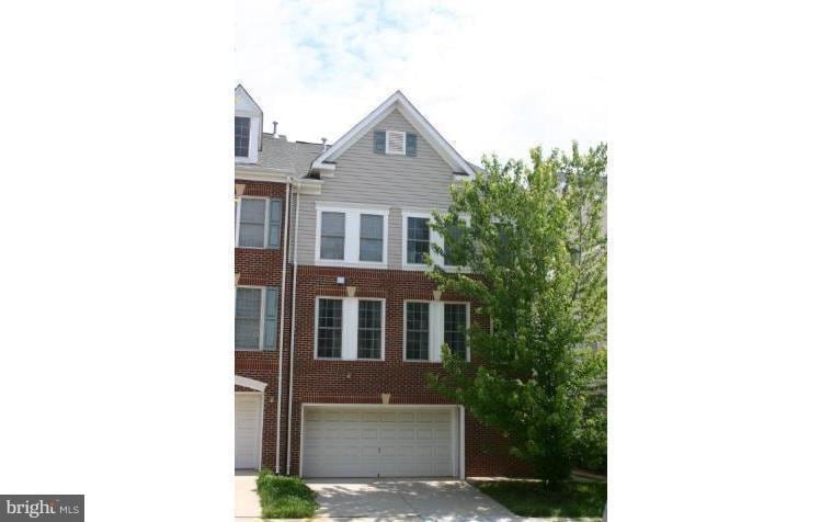Primary Photo - 46186 Walpole Terrace