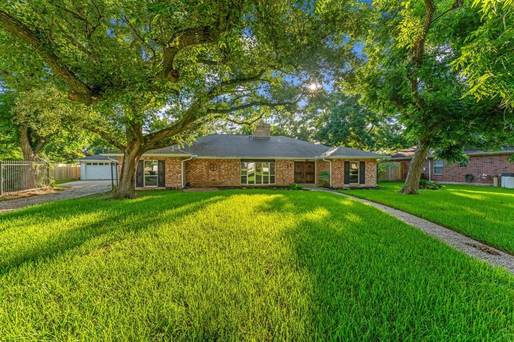Foto principal - 11 Whittier Dr