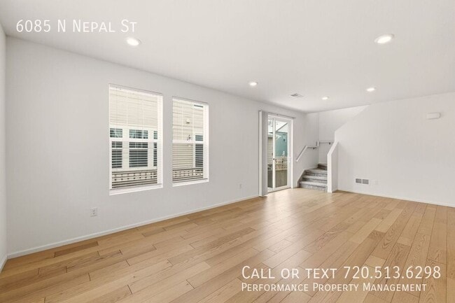 Foto del edificio - 6085 N Nepal St