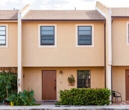 Building Photo - 3869 SW 99th Ave