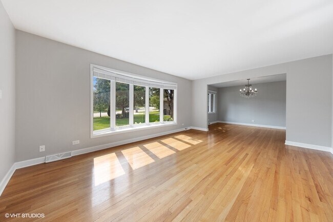 Foto del edificio - 7532 Sheridan Dr