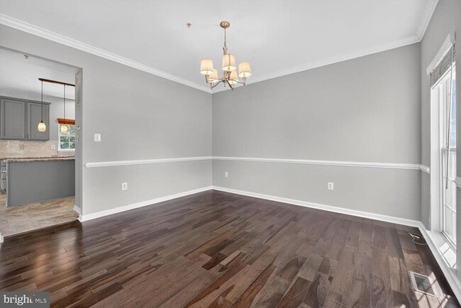 Foto del edificio - 9624 Stuart Ln