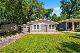 Building Photo - 191 Bascom Dr