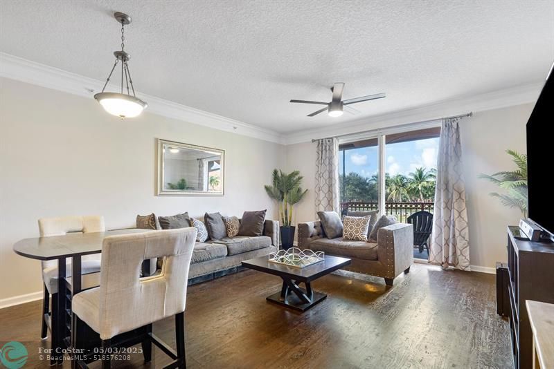 Foto principal - 2016 Alta Meadows Ln