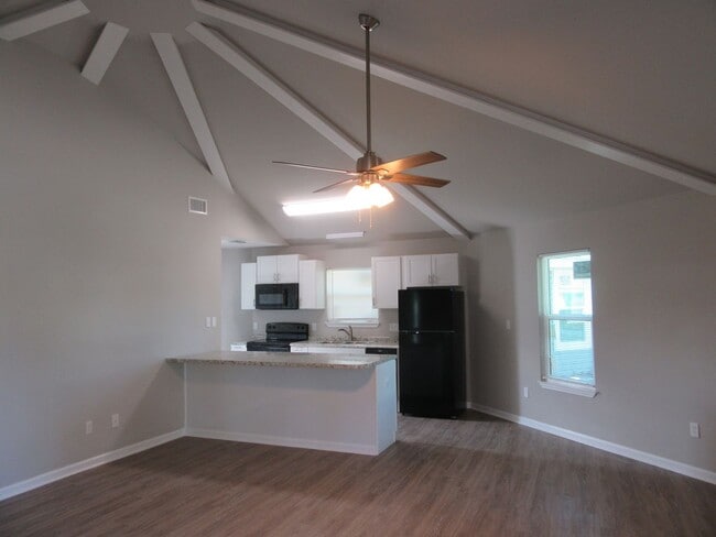 Foto del edificio - 1302 Grace Ave