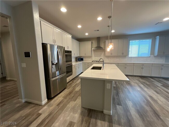 Building Photo - 5511 Strawberry Swing St