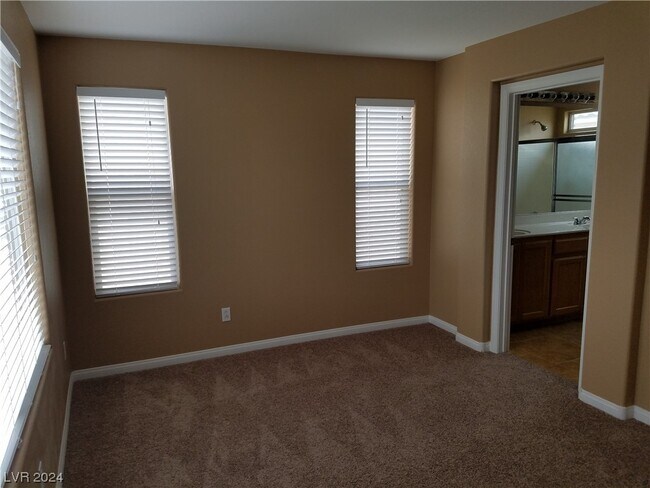 Building Photo - 1239 Sand Castle Ave