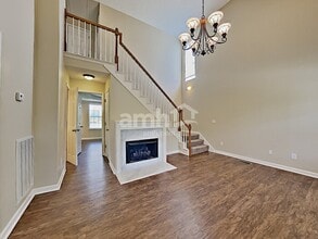 Building Photo - 2327 Devonshire Dr
