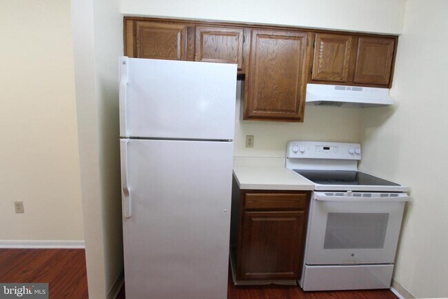 Foto del edificio - 5012 Ravens Crest Dr