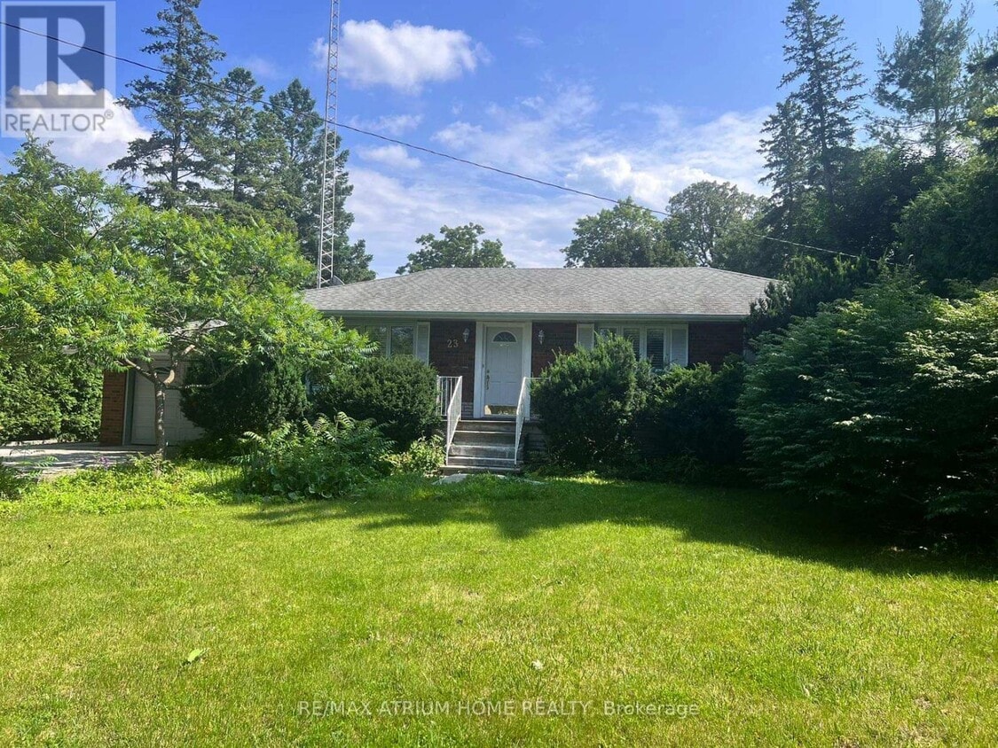 Photo principale - 23 Riverbend Rd