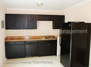 Building Photo - 210 E Catawba Ave