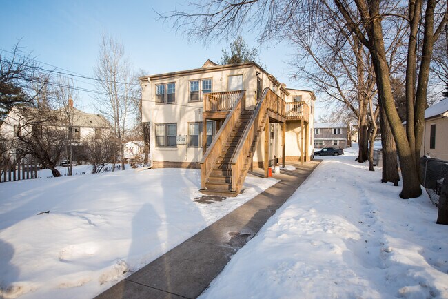 Foto del edificio - 963 Gorman Ave