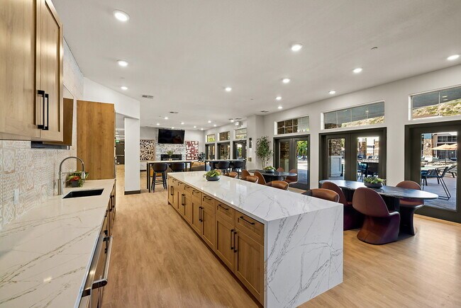 Foto del edificio - Carmel Creek