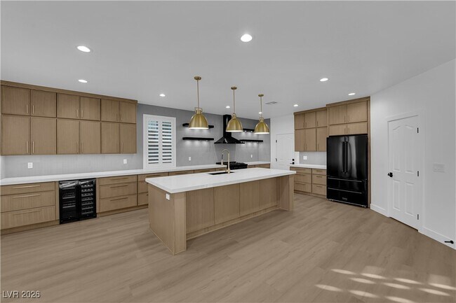 Foto del edificio - 465 Cabral Peak St