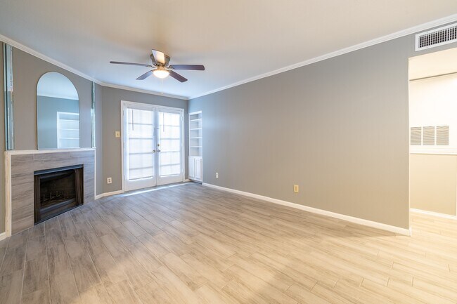 Foto del edificio - 14600 Fonmeadow Dr