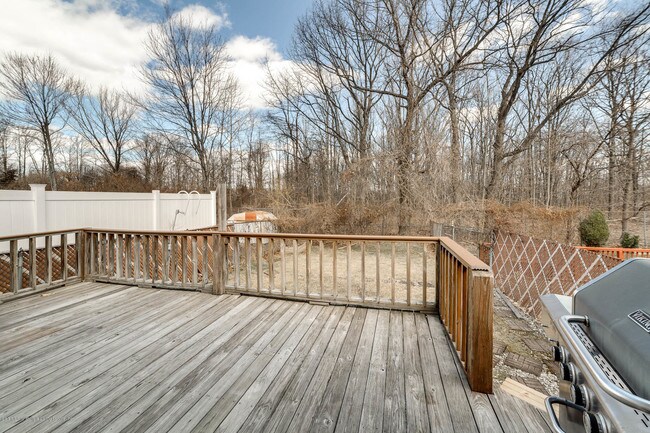 Building Photo - 291 Tanglewood Dr
