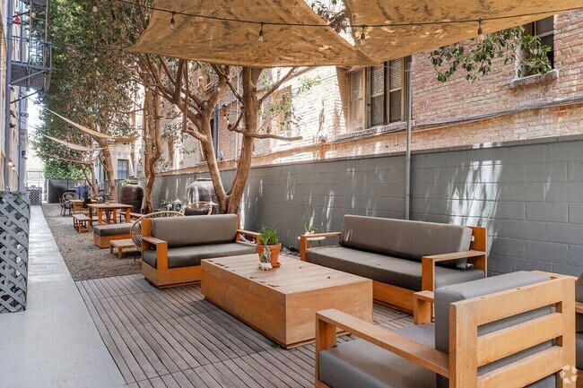 Interior Photo - The Commodore