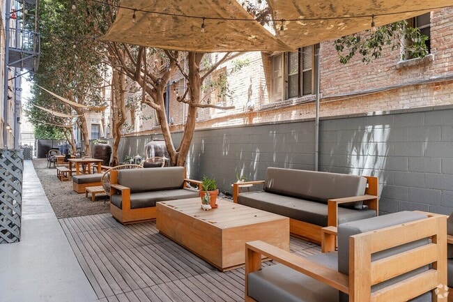 Interior Photo - The Commodore