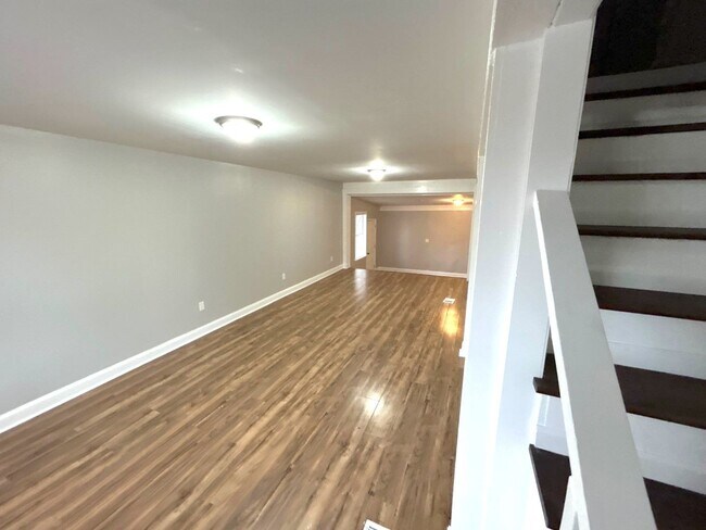 Foto del edificio - 2389 Scaper St