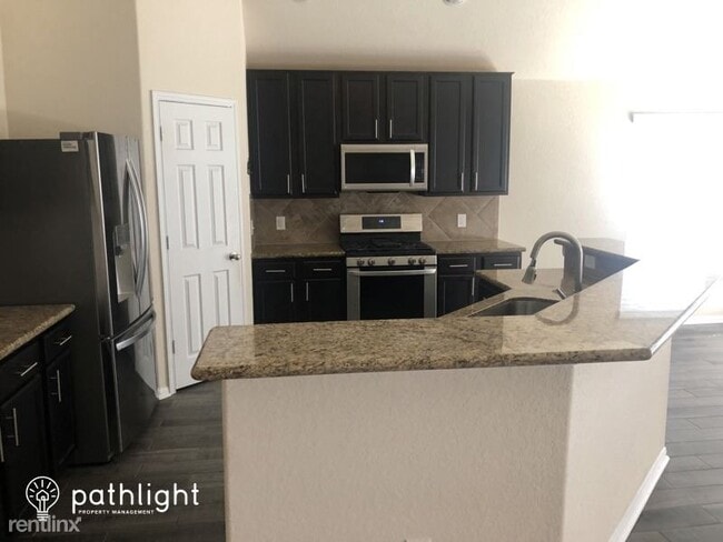 Building Photo - 4 br, 2.5 bath House - 14515 Myers Drive UNIT