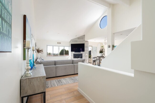 Foto del edificio - 301 Crocus Ct