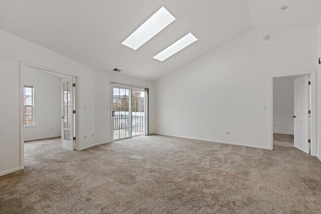 Building Photo - 2604 Sheehan Ct