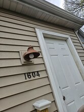 Building Photo - 1604 Coleman Ave