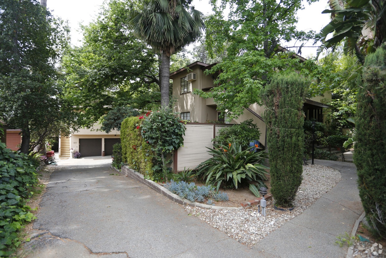 820 E Mendocino St, Altadena, CA 91001 Apartments in Altadena, CA