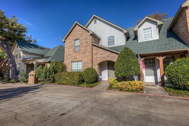 Building Photo - 5855 Pecan Chase