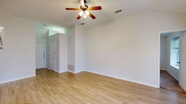 Building Photo - 2 WEEKS FREE!!! NEW PAINT!!!!!! ONLY $1,395!!