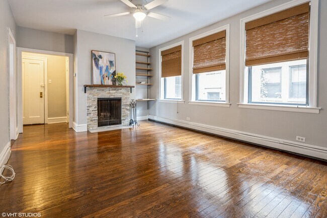 Foto del edificio - 640 W Waveland Ave