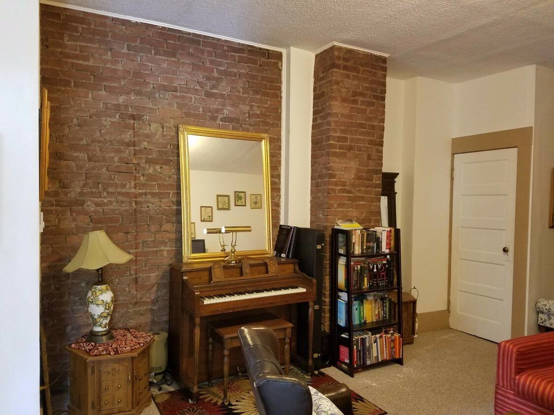 33 Central St, Woodstock, VT 05091 Apartments in Woodstock, VT