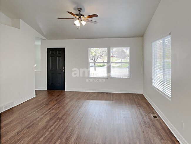 Building Photo - 3877 E Chilton Road