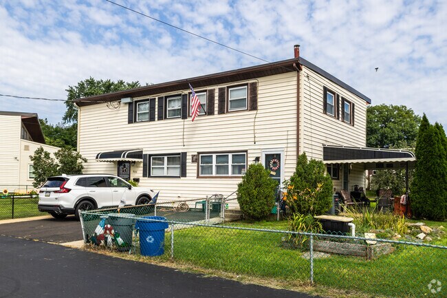 Foto del edificio - Pennypack Woods Home Ownership Association