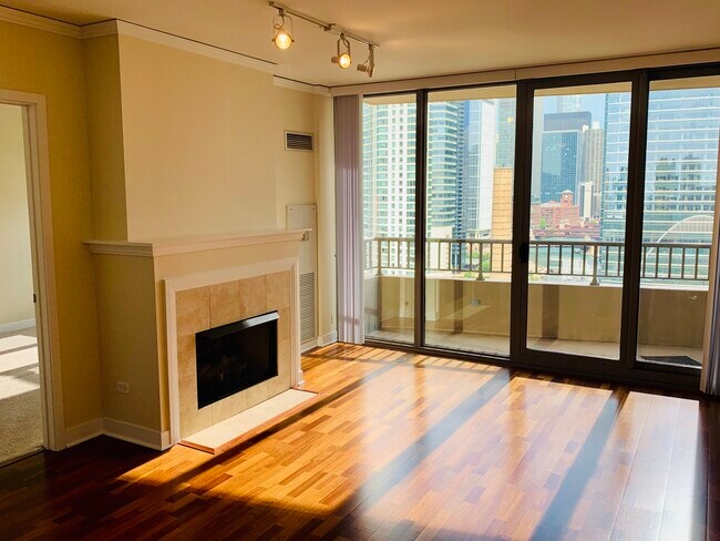 Foto del edificio - 200 N Jefferson St