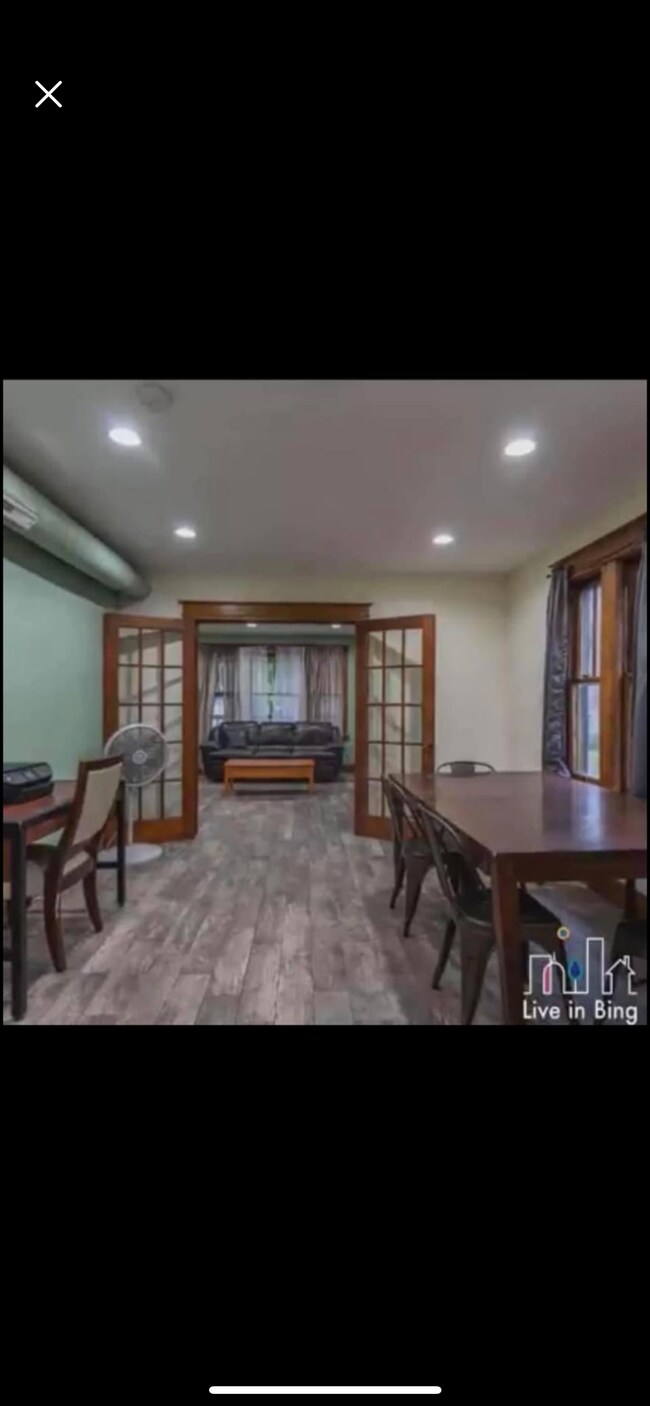 Foto del edificio - 11 North St