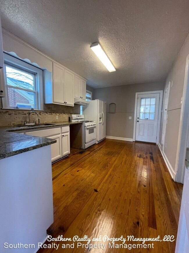 Foto del edificio - 3 br, 2 bath House - 2336 Yancey Avenue
