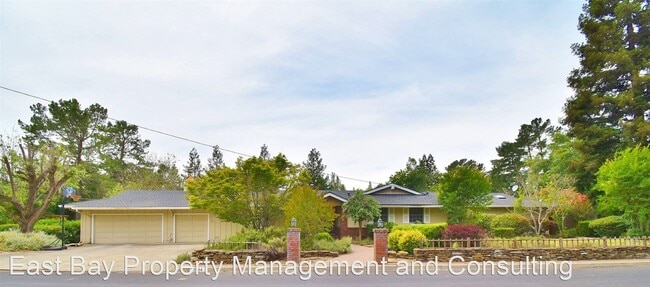 Building Photo - 4 br, 3 bath House - 2994 Roundhill Rd.