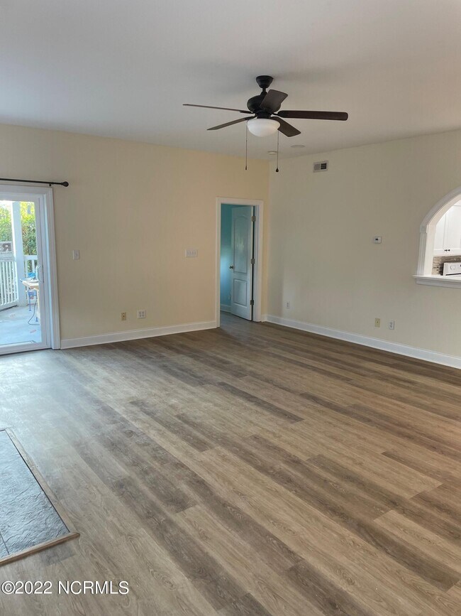 402 Penny Ln Unit A, Morehead City, NC 28557 Condo for Rent in