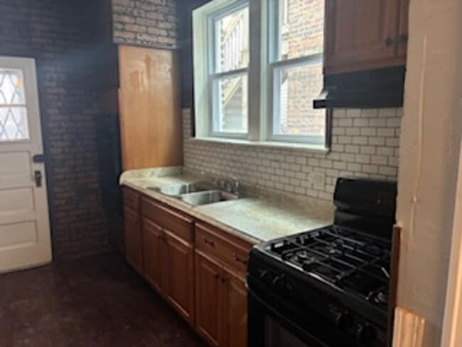 Foto del edificio - 10625 S Calumet Ave