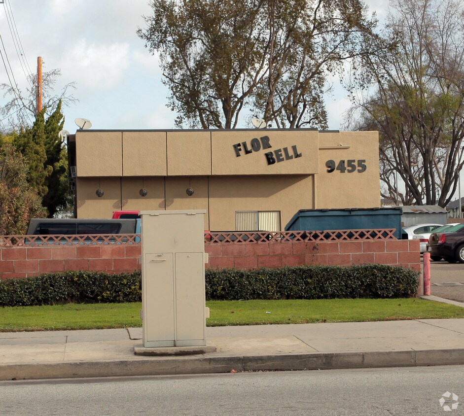 Foto del edificio - Flor Bell